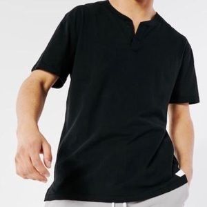 Black Relaxed Henley T-Shirt 👕